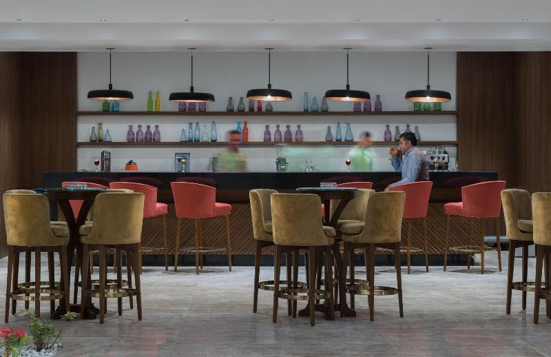Crystal Inn Hotel - Alamein (Adults Only) El Alamein Exteriör bild The bar at the lounge