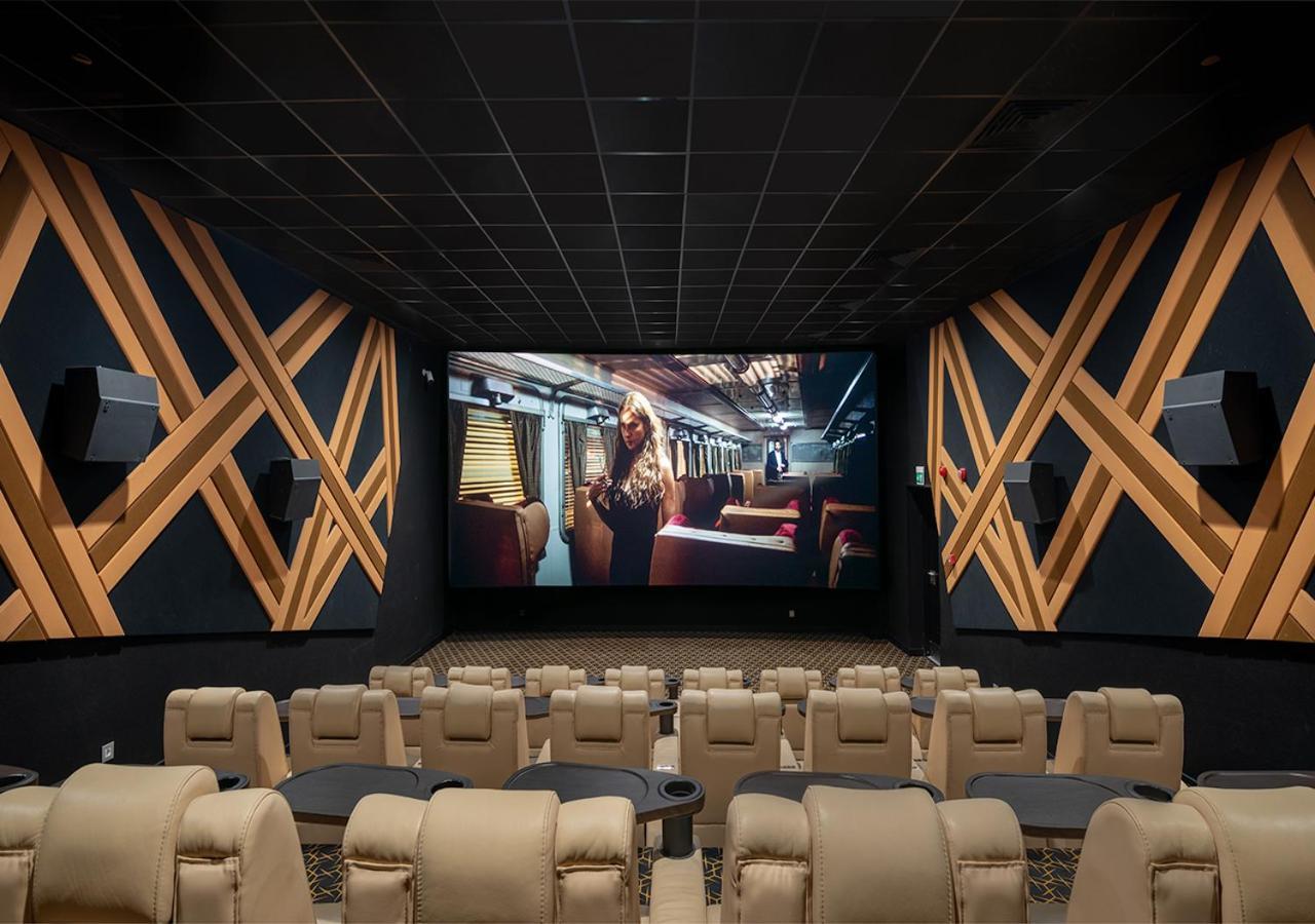 Crystal Inn Hotel - Alamein (Adults Only) El Alamein Exteriör bild The interior of a typical movie theater