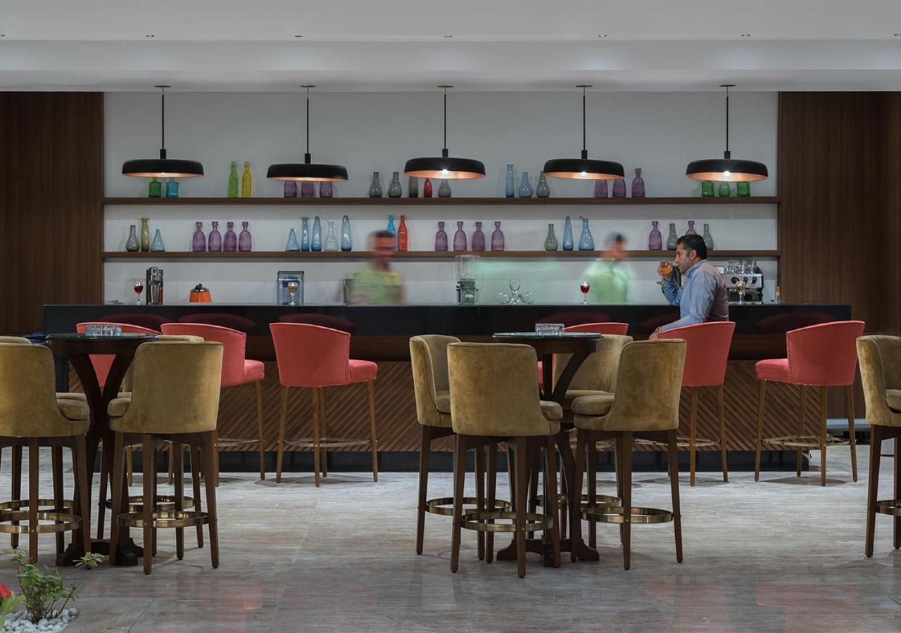 Crystal Inn Hotel - Alamein (Adults Only) El Alamein Exteriör bild The bar at the hotel